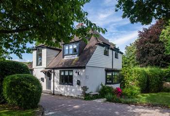 Acorns has a lovely position amongst mature landscaped gardens.