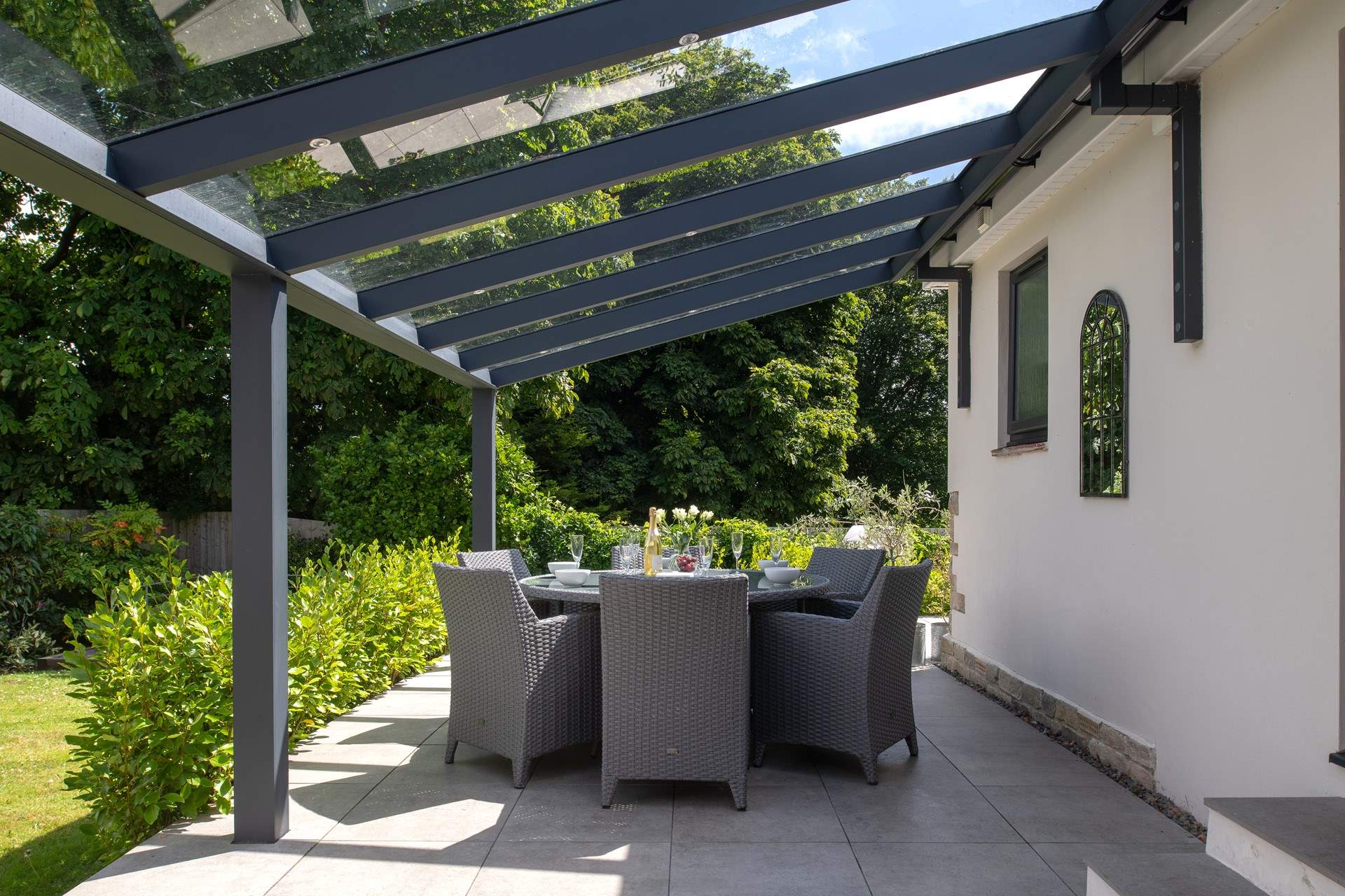 Anyone for some al fresco dining?
