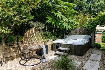 The outdoor space has all you need for the perfect holiday.
