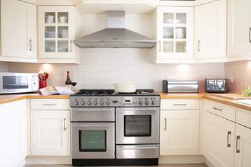 The range cooker is ideal for preparing your holiday meals.