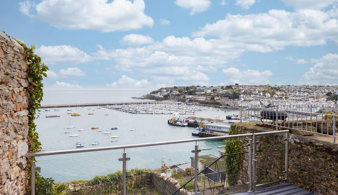 Step out of the lower ground floor snug area, down the steps and you will feel so close to the water, you could reach out and touch it.