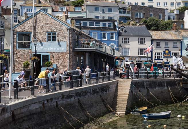 The welcoming harbourside. 