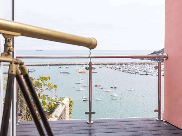 The Foxes Cove, Sleeps 6 in Brixham