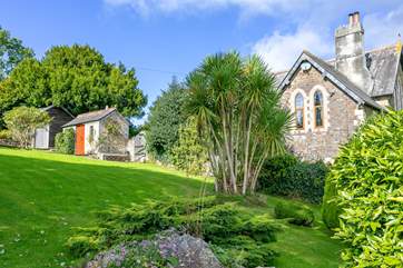 Thimble Hall is surrounded by the most beautiful grounds.