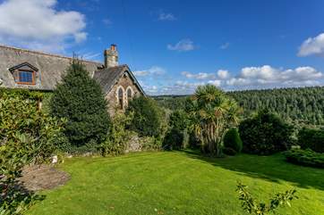 Thimble Lodge is very private and your only neighbour is Thimble Hall next door.