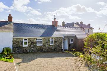 Welcome to Clogmakers Cottage.