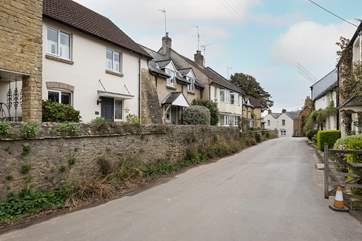 Bay Tree Cottage lies in the heart of the lovely Dorset village of Netherbury.