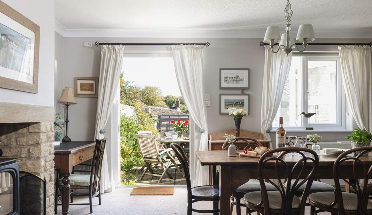 Gather everyone around the table next to the roaring wood-burner and plan your day ahead exploring the delights of Dorset.