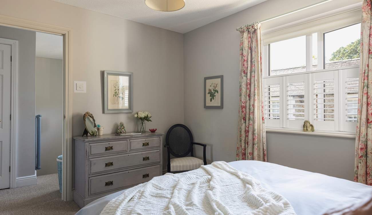 Plenty of space for your holiday clothes.