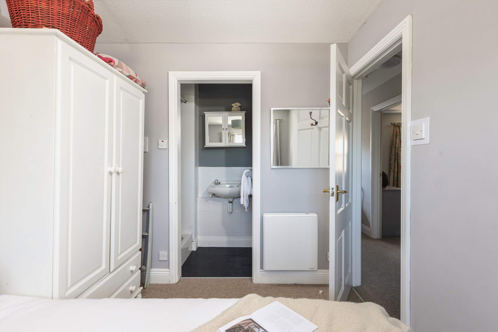 There is an en-suite shower to Bedroom 3