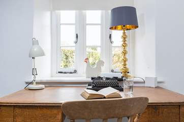 There's even a desk should you need to catch up on emails.