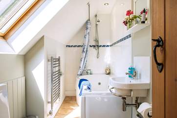 The bathroom is perfectly equipped for your stay.