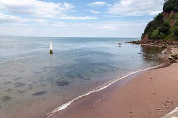 The sandy shores of Shaldon.