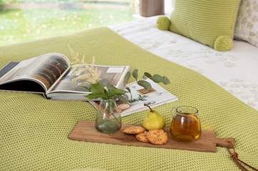 A morning snack in bed - why not?