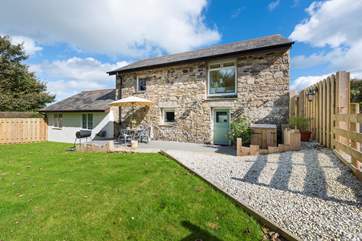 A wonderful Cornish welcome awaits you at Dynnargh Barn.