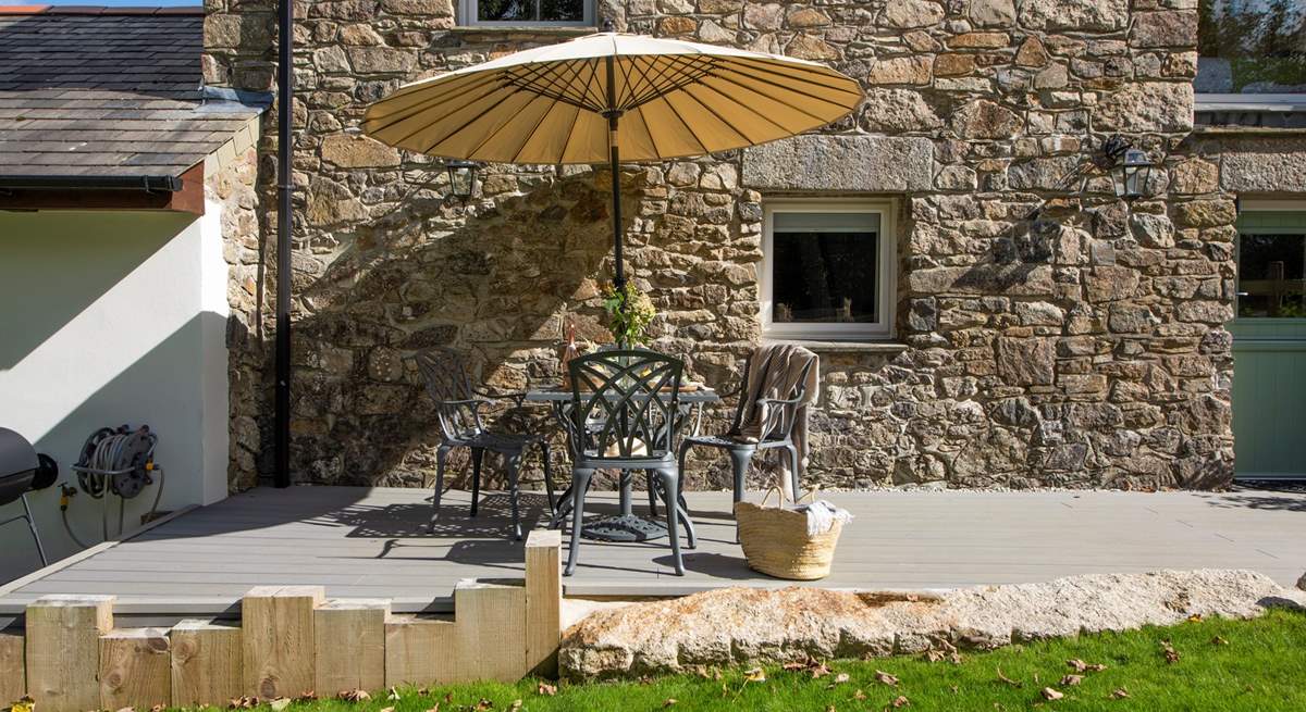 Make the most of the Cornish sunshine with meals on the terrace.