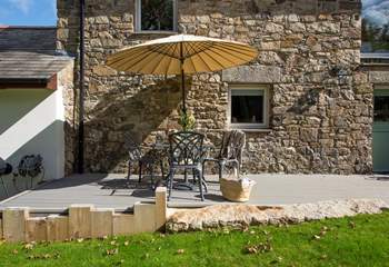 Make the most of the Cornish sunshine with meals on the terrace.