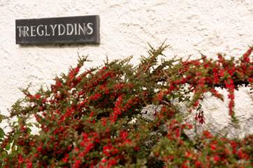 The house name welcoming you on holiday.