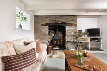 Light the wood-burner on those cooler evenings to create that wonderful cosy atmosphere.