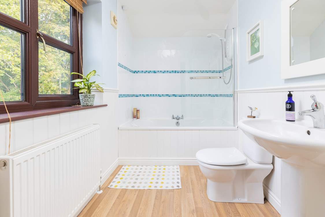 En suite to bedroom one.
