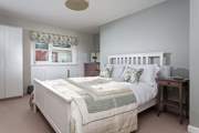 The pretty double bedroom.
