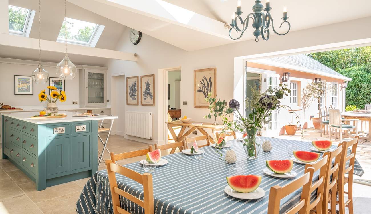 A blissful morning breakfast with the sun shining in, what more could you want?