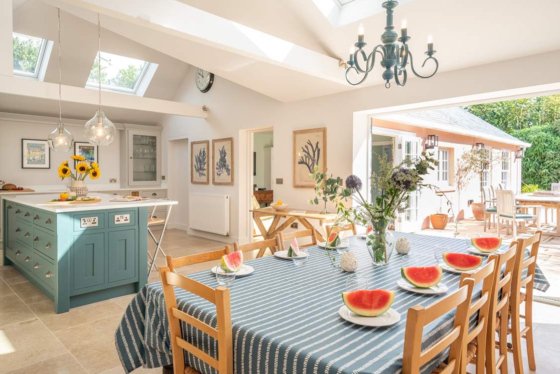 A blissful morning breakfast with the sun shining in, what more could you want?