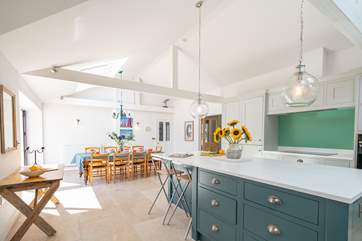 The well-equipped kitchen has everything you desire.