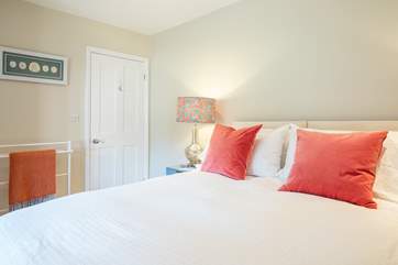 ...to be made up as either a double or twin beds.