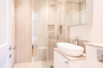 ... with en suite modern shower-room.