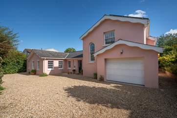 Welcome to Cara Cottage, a stunning five bedroom property located in Bembridge.