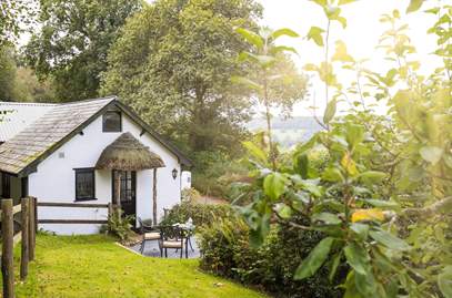 Hatway Hideaway in 3.2 miles NE of Sidmouth