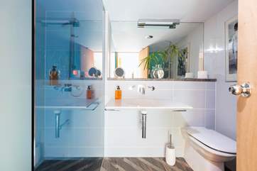 The shower-room.