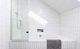 Family bathoom. - Thumbnail Image