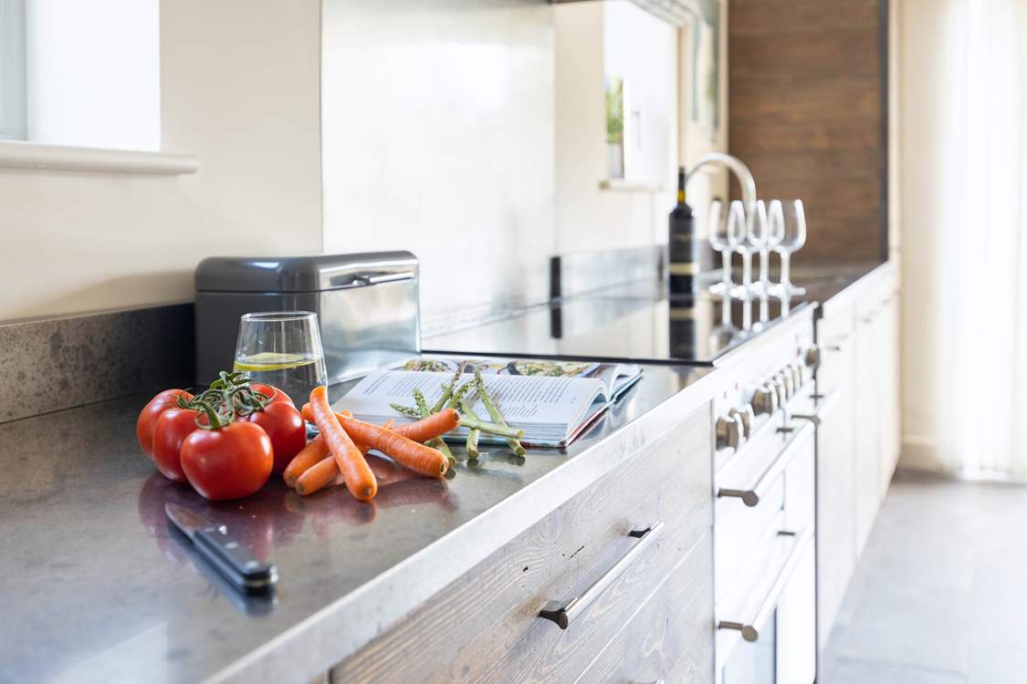 Oodles of preparation space. Ideal for the chefs amongst the group.