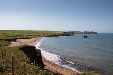A beautiful stretch of coastline and beach at South Milton Sands.
