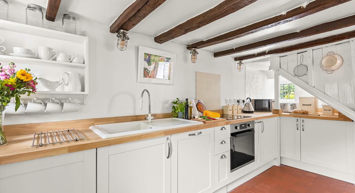 Step into this fabulous kitchen. Perfect for whipping up a feast.