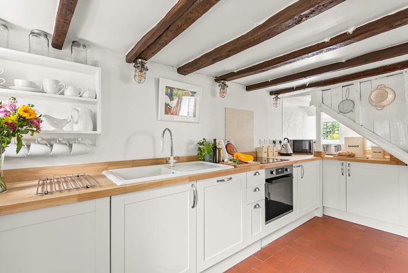 Step into this fabulous kitchen. Perfect for whipping up a feast.