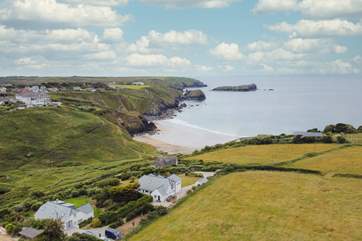 Mor Ros is only moments from the beach! (The house is in the bottom left of the image)