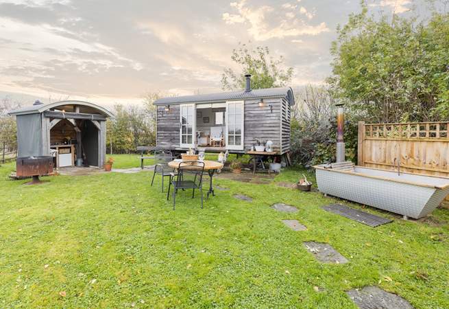 Welcome to Posy, our pocket of paradise in Somerset. 