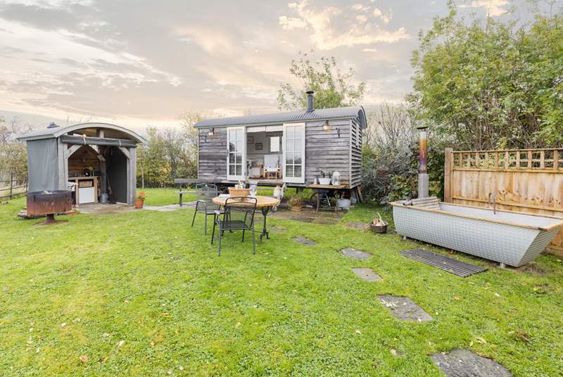 Your idyllic slice of Somerset complete with wood-fired hot tub shaped just like a bath - bliss!