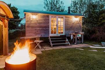 Twilight moments at picturesque Posy.
