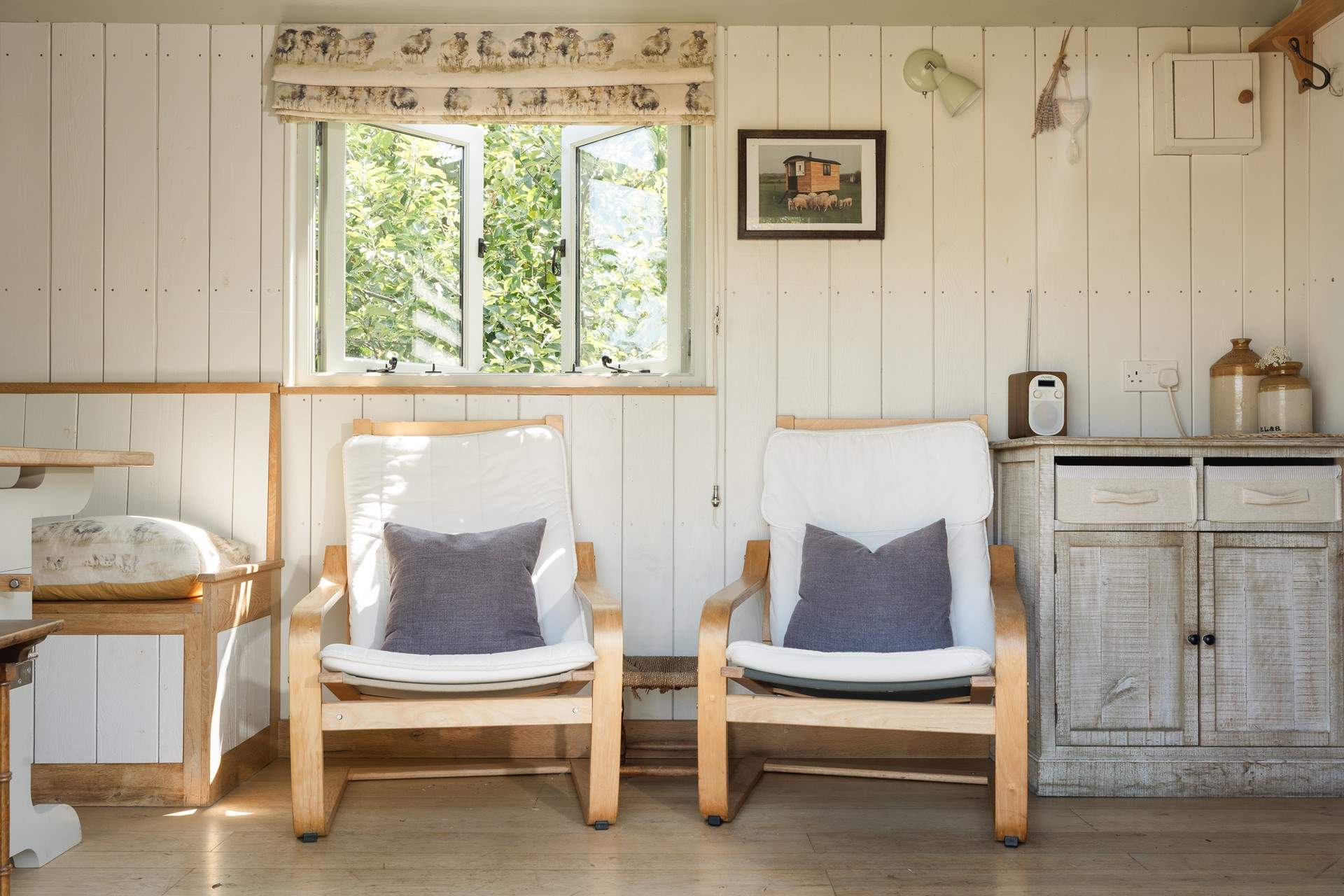 A cosy hideaway for a peaceful getaway in all seasons.