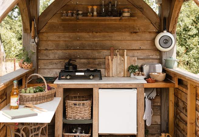 Embrace a dose of outdoor cooking in the alfresco kitchen.