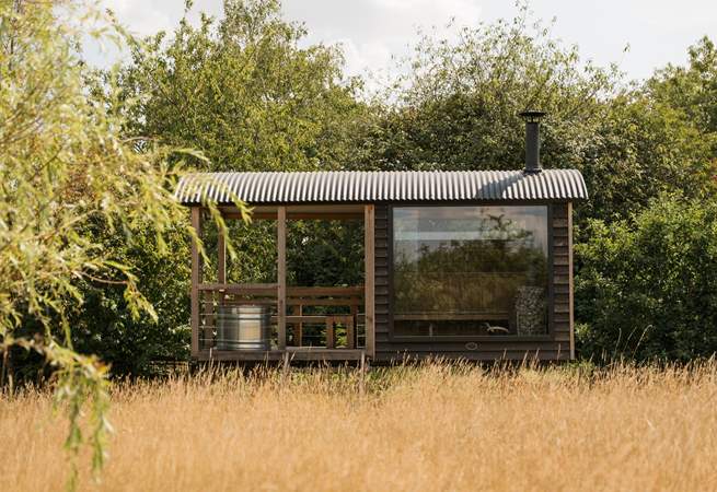 Enhance your stay at Posy with exclusive access to a private sauna and cold plunge, available throughout summer 2026.