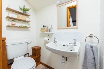 The en suite.