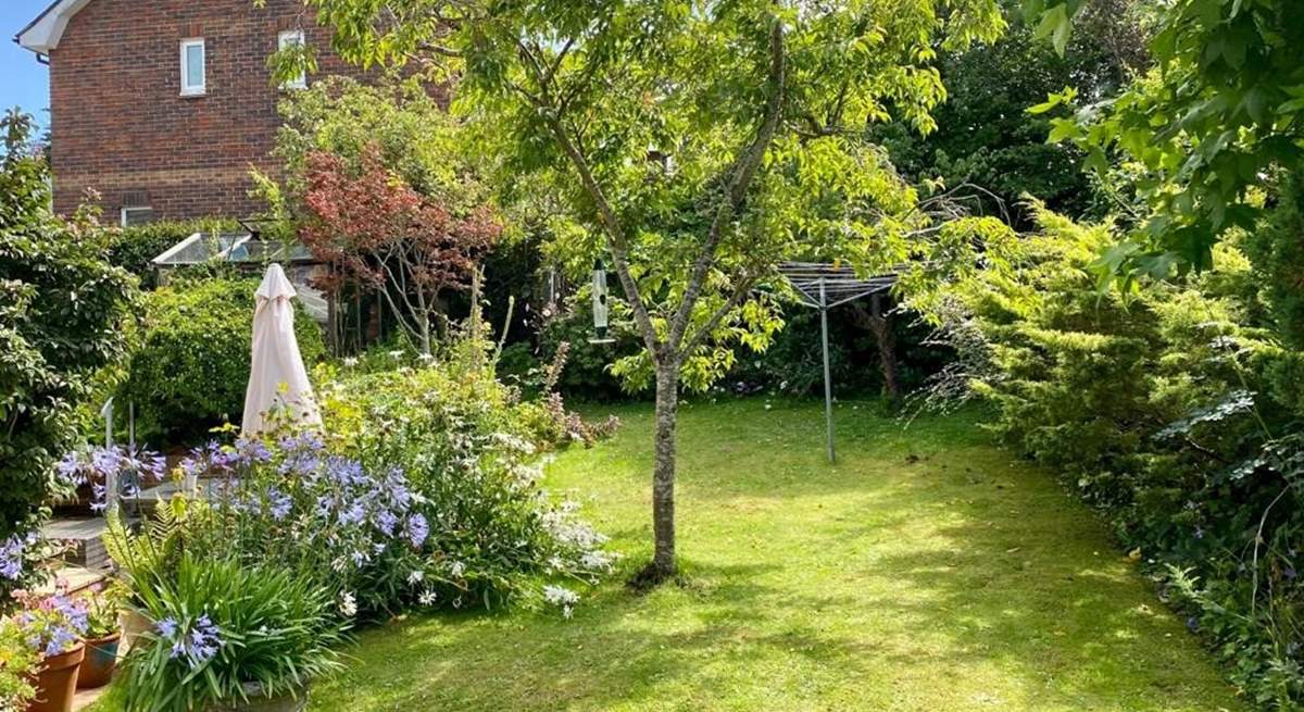 The lovely enclosed garden area to enjoy. 