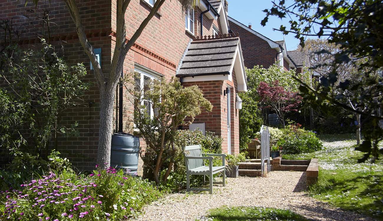 9 The Ruskins is a short walk into the local village. 