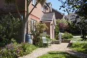 9 The Ruskins is a short walk into the local village.