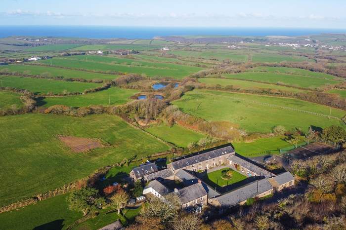 Mill Cottage is a 2 bedroom self catering cottage near Boscastle, North Cornwall.